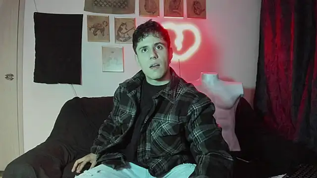 Snapshot of Antonello_Vannucci chatting on 01/02/25, 08:02 Antonello Vannucci online show from 01/02/25, 08:02