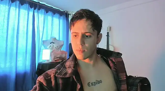 Snapshot of Antonello_Vannucci chatting on 02/22/25, 09:15 Antonello Vannucci online show from 02/22/25, 09:15