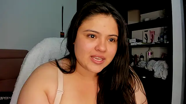 lizzie c online show from 12/14/25, 08:41