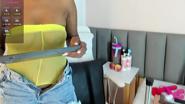 celeste smmith  online show from 03/01/25, 03:43