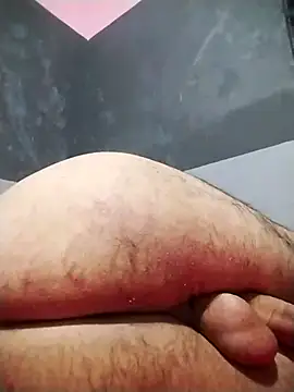 Snapshot of REGIL69 chatting on 01/01/25, 04:50 REGIL69 online show from 01/01/25, 04:50