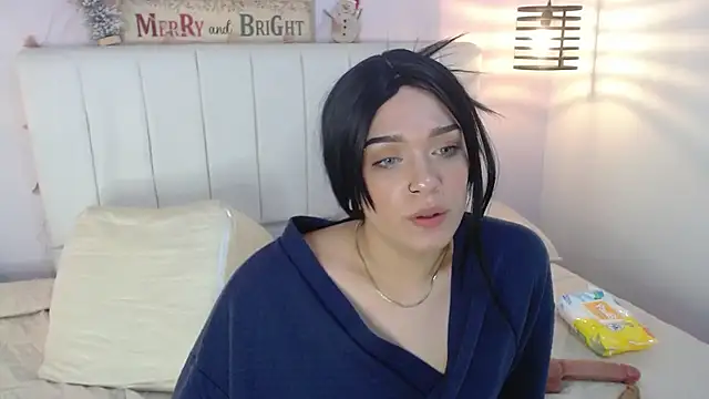 Snapshot of sukimoon chatting on 12/22/24, 01:11 sukimoon online show from 12/22/24, 01:11