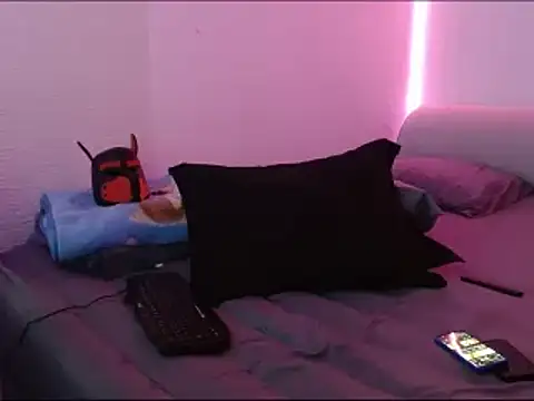 miia-liiam online show from 01/06/25, 03:31