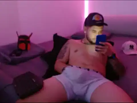 miia-liiam online show from 01/08/25, 08:06