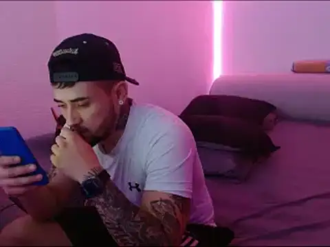 miia-liiam online show from 01/09/25, 05:02