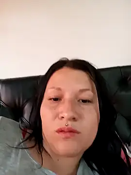 Snapshot of kattia_bk chatting on 12/19/24, 10:00 kattia bk online show from 12/19/24, 10:00