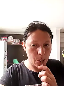 Snapshot of kattia_bk chatting on 12/28/24, 08:47 kattia bk online show from 12/28/24, 08:47