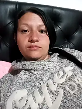 Snapshot of kattia_bk chatting on 01/06/25, 01:42 kattia bk online show from 01/06/25, 01:42