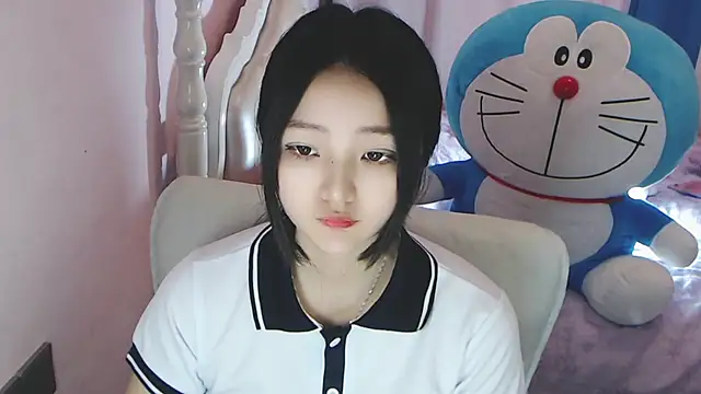 Snapshot of xiao-xiao-D chatting on 02/21/25, 04:40 xiao-xiao-D online show from 02/21/25, 04:40
