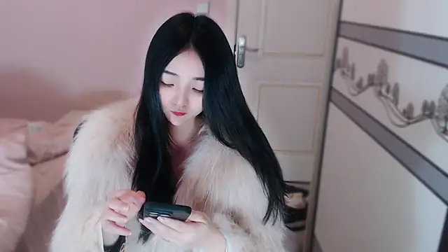 xiao-xiao-D online show from 10/24/25, 09:17