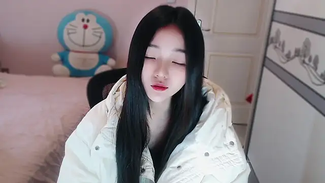 xiao-xiao-D online show from 12/01/25, 07:02