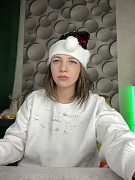 Snapshot of Cute_smile_sharon chatting on 12/22/24, 02:17 Cute smile sharon online show from 12/22/24, 02:17
