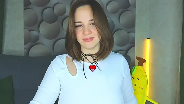 Snapshot of Cute_smile_sharon chatting on 01/23/25, 02:02 Cute smile sharon online show from 01/23/25, 02:02
