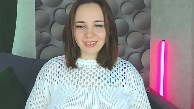 Snapshot of Cute_smile_sharon chatting on 02/10/25, 05:36 Cute smile sharon online show from 02/10/25, 05:36