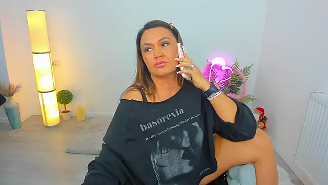 Aileen Stone online show from 11/30/25, 05:06