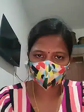 Snapshot of Tamil_Sanjana_ chatting on 02/06/25, 01:32 Tamil Sanjana  online show from 02/06/25, 01:32