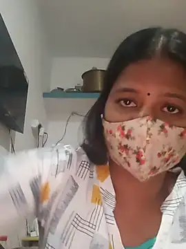 Snapshot of Tamil_Sanjana_ chatting on 02/16/25, 02:10 Tamil Sanjana  online show from 02/16/25, 02:10