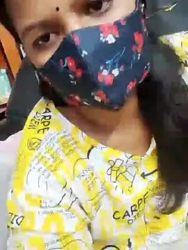 Snapshot of Tamil_Sanjana_ chatting on 03/19/25, 04:13 Tamil Sanjana  online show from 03/19/25, 04:13