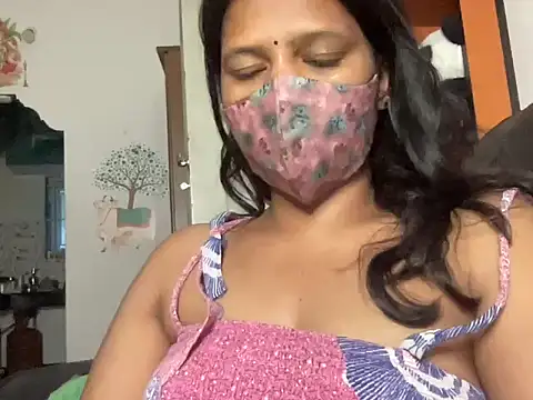 Snapshot of Tamil_Sanjana_ chatting on 09/21/25, 12:45 Tamil Sanjana  online show from 09/21/25, 12:45