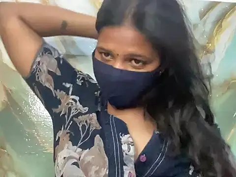 Snapshot of Tamil_Sanjana_ chatting on 09/30/25, 06:02 Tamil Sanjana  online show from 09/30/25, 06:02