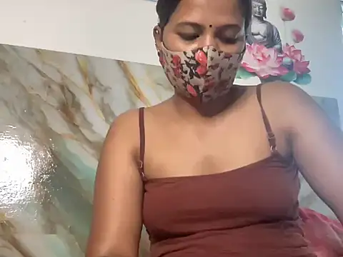 Snapshot of Tamil_Sanjana_ chatting on 10/12/25, 02:32 Tamil Sanjana  online show from 10/12/25, 02:32