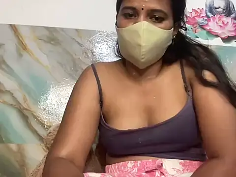 Snapshot of Tamil_Sanjana_ chatting on 10/14/25, 03:02 Tamil Sanjana  online show from 10/14/25, 03:02