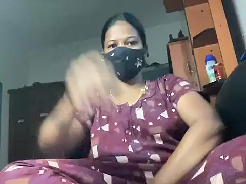 Snapshot of Tamil_Sanjana_ chatting on 05/05/26, 12:51 Tamil Sanjana online show from 05/05/26, 12:51