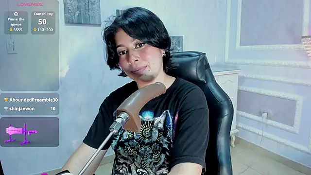 Lily Martinez online show from 09/12/25, 10:59