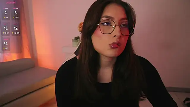 Daisha Riley online show from 05/05/26, 12:35