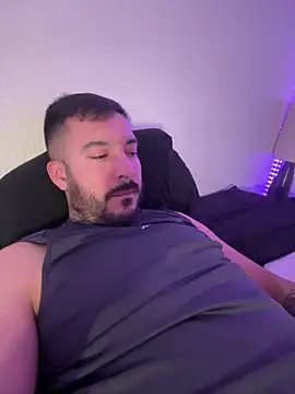 Snapshot of truenoxxx13 chatting on 03/21/25, 04:49 truenoxxx13 online show from 03/21/25, 04:49