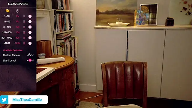 Snapshot of MissTheaCamille chatting on 01/23/25, 11:15 MissTheaCamille online show from 01/23/25, 11:15