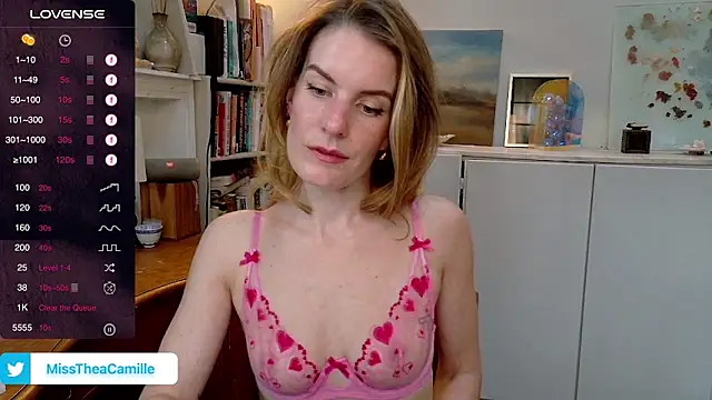 Snapshot of MissTheaCamille chatting on 02/25/25, 10:18 MissTheaCamille online show from 02/25/25, 10:18