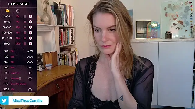 Snapshot of MissTheaCamille chatting on 03/10/25, 07:29 MissTheaCamille online show from 03/10/25, 07:29