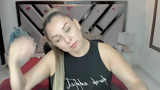 natalia5560 online show from 11/04/25, 01:21