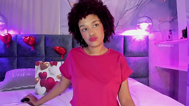 loladupont online show from 02/07/25, 11:34