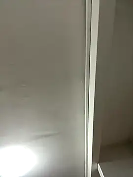 Snapshot of michell_boobs_ chatting on 10/28/25, 01:25 michell boobs online show from 10/28/25, 01:25