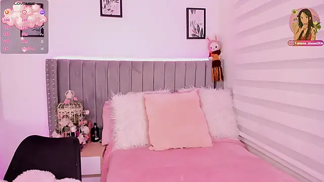 vanesa moon   online show from 12/02/25, 12:05