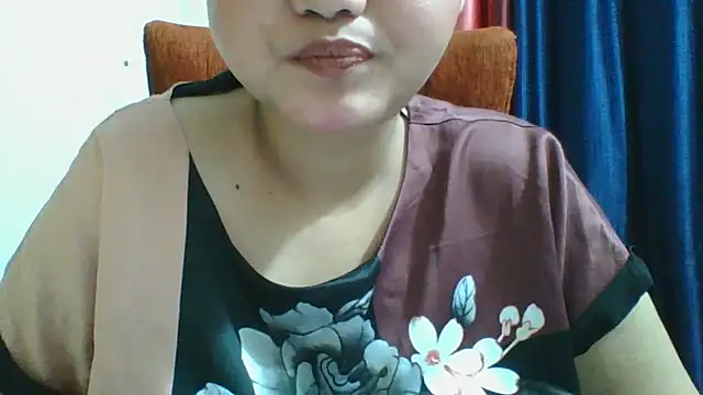 Snapshot of Riya_Stream01 chatting on 04/17/26, 05:27 Riya Stream01 online show from 04/17/26, 05:27