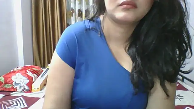 Snapshot of Riya_Stream01 chatting on 05/02/26, 06:57 Riya Stream01 online show from 05/02/26, 06:57