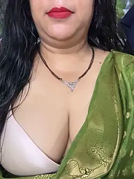 Snapshot of FlatVincy4 chatting on 09/14/25, 03:16 FlatVincy4 online show from 09/14/25, 03:16