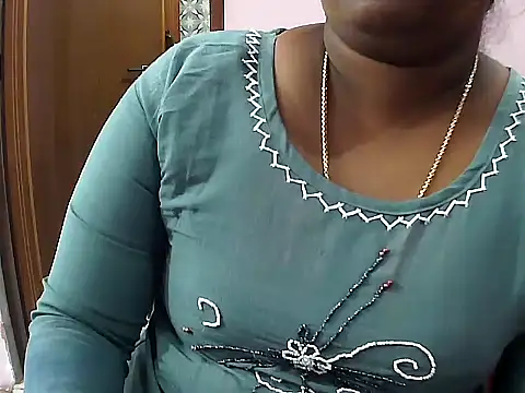 Snapshot of telugu_indhu_0001 chatting on 01/15/26, 03:16 telugu indhu 0001 online show from 01/15/26, 03:16