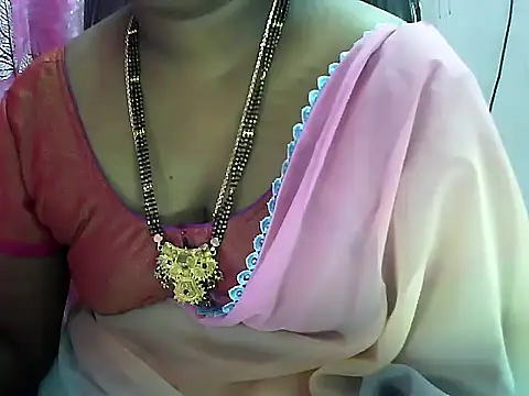 Snapshot of telugu_indhu_0001 chatting on 02/14/26, 01:02 telugu indhu 0001 online show from 02/14/26, 01:02