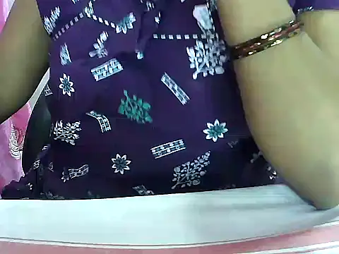 Snapshot of telugu_indhu_0001 chatting on 03/25/26, 06:19 telugu indhu 0001 online show from 03/25/26, 06:19