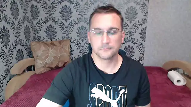 Snapshot of Sanderx chatting on 04/10/26, 12:54 Sanderx online show from 04/10/26, 12:54