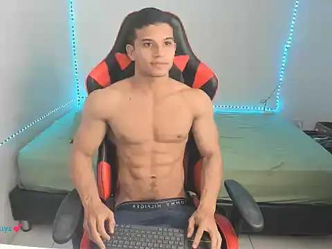 Snapshot of oliver_thompsson7 chatting on 02/09/26, 12:58 oliver thompsson7 online show from 02/09/26, 12:58