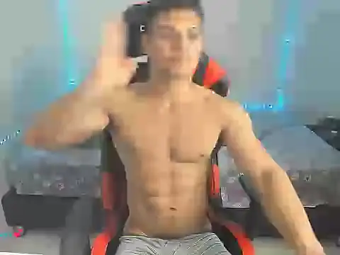 Snapshot of oliver_thompsson7 chatting on 03/02/26, 05:08 oliver thompsson7 online show from 03/02/26, 05:08