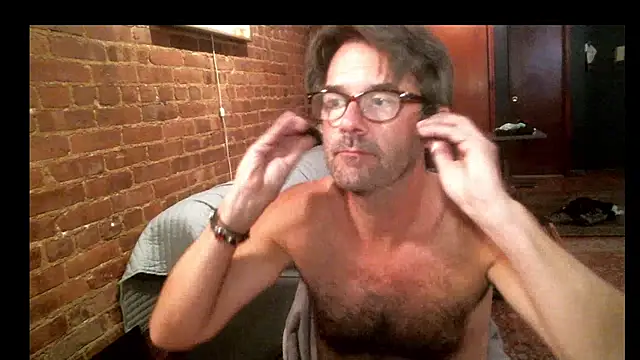 Snapshot of Johnny_Bottoms chatting on 09/20/25, 12:39 Johnny Bottoms online show from 09/20/25, 12:39