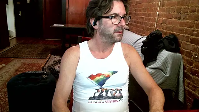 Snapshot of Johnny_Bottoms chatting on 01/10/26, 03:36 Johnny Bottoms online show from 01/10/26, 03:36