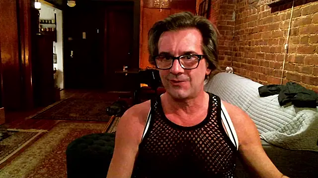 Snapshot of Johnny_Bottoms chatting on 02/28/26, 12:33 Johnny Bottoms online show from 02/28/26, 12:33