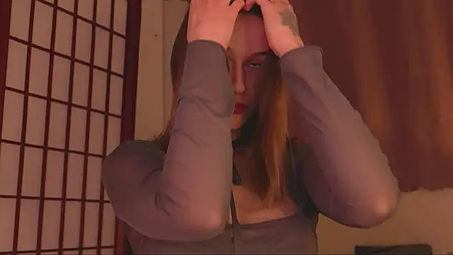 Snapshot of Hina__Derry chatting on 12/22/24, 01:44 Hina Derry online show from 12/22/24, 01:44